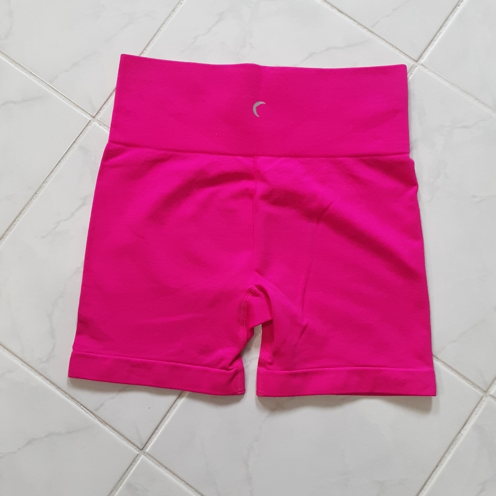 Zyia Seemless Hustle Shorts - pink